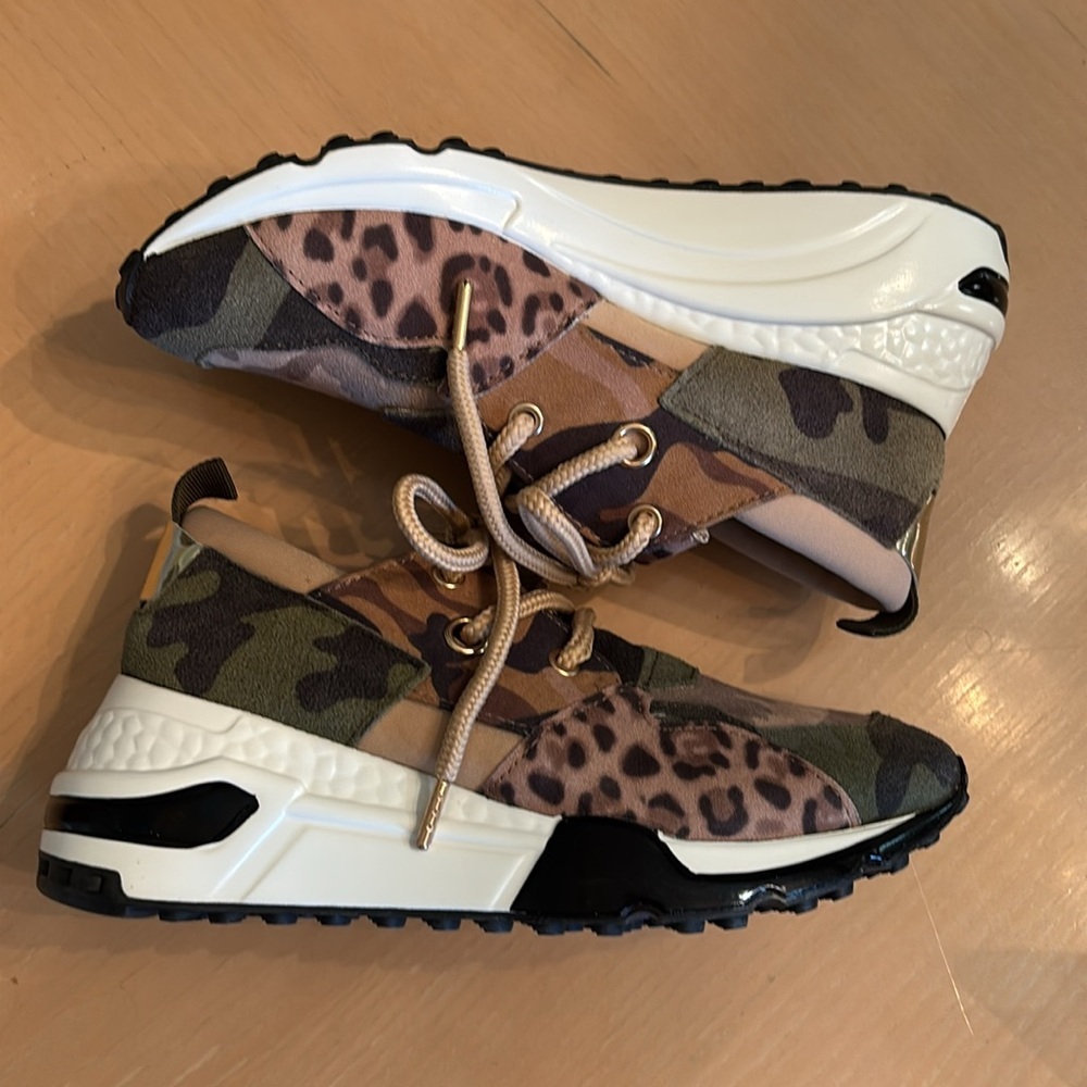 Steve Madden Cliff Camo and Leopard Cliff Sneakers - Size 6.5 - Picture 4 of 10